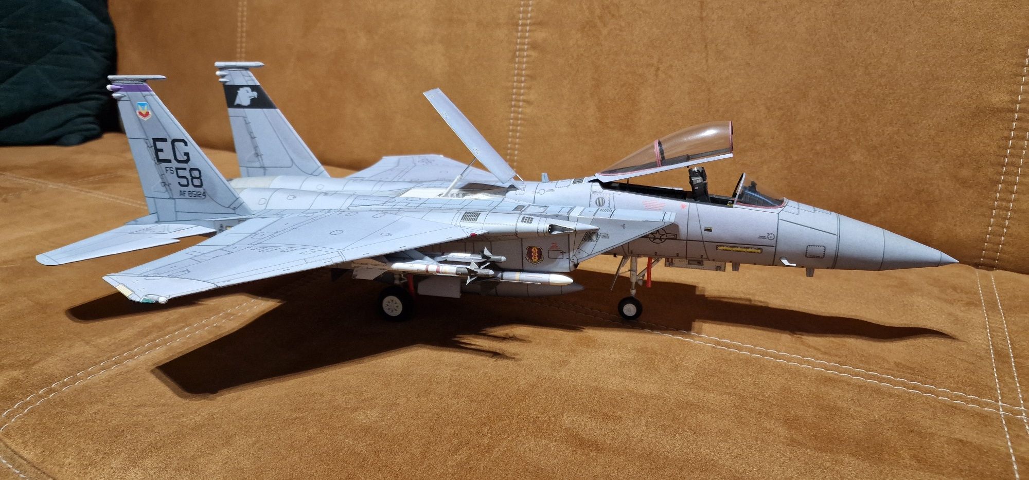 Gotowy model kartonowy F-15C Eagle