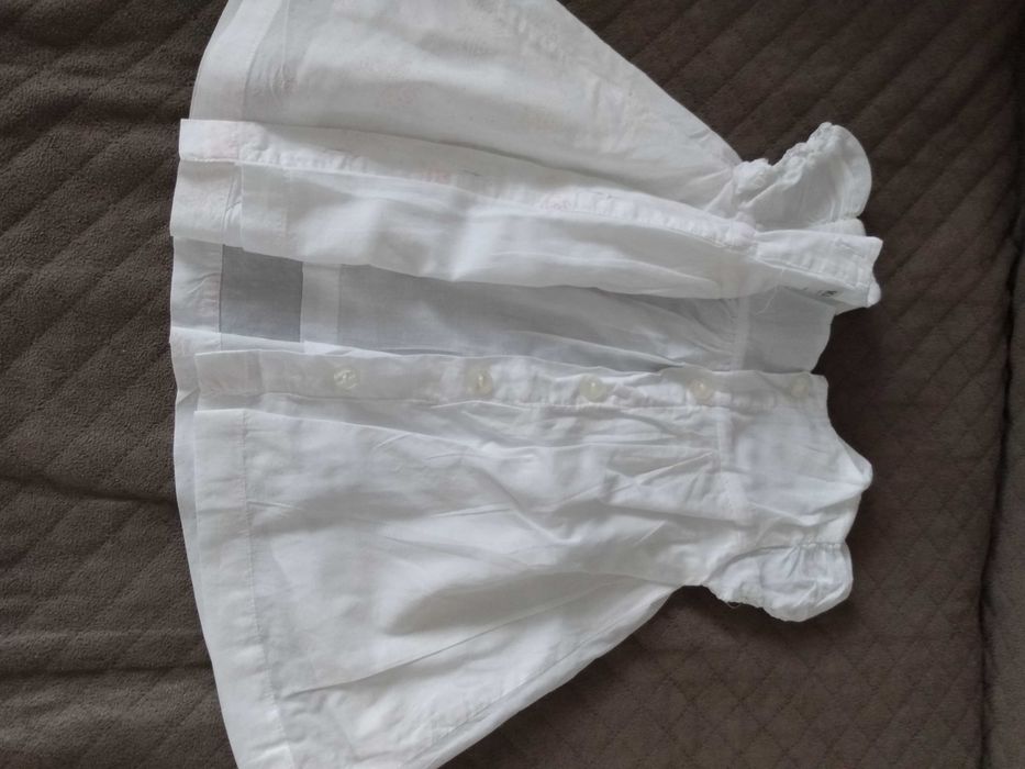 Sukienka 68 biała z różowym akcentem