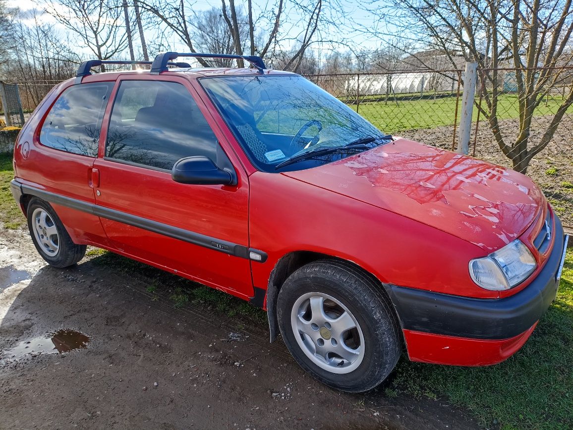 Citroen Saxo 1.1 макс комплект