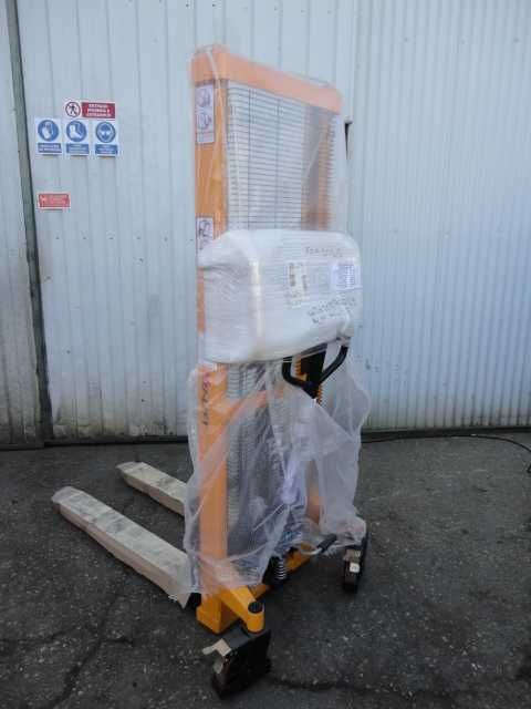 Stacker Manual 1000 Kg 1500mm