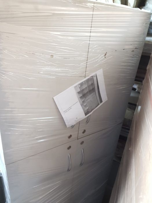 Офисні  меблі шафи