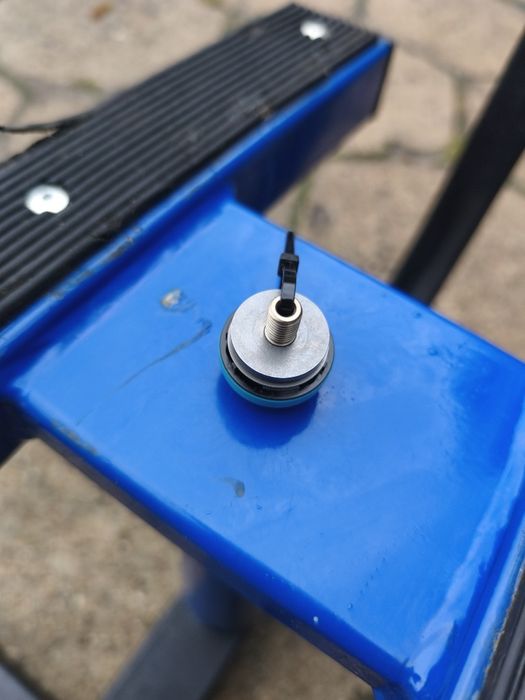 Shimstack z pistonem i ślizgiem Fox dhx2 vvc