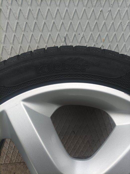 Продам Шини 225 45 17