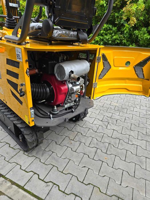 Minikoparka Nowa Berger Kraus BK900A z łyżką 38cm 850kg