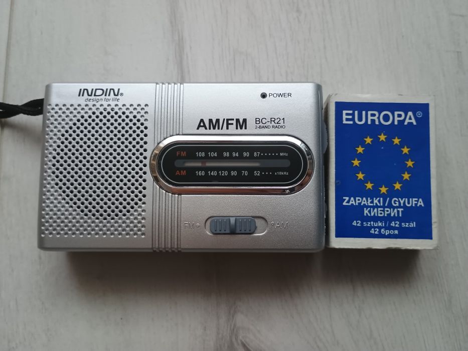 Mini wieża radio FM AM na paluszki dobra czułość Indin