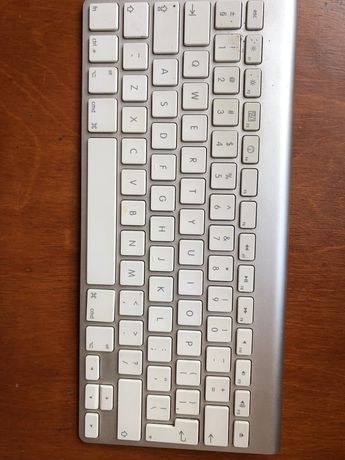 Apple Keyboard 2009
