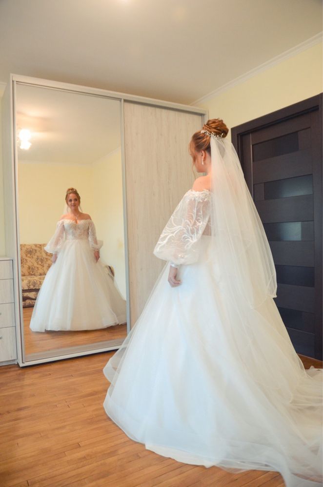 Весільна сукня, Львів