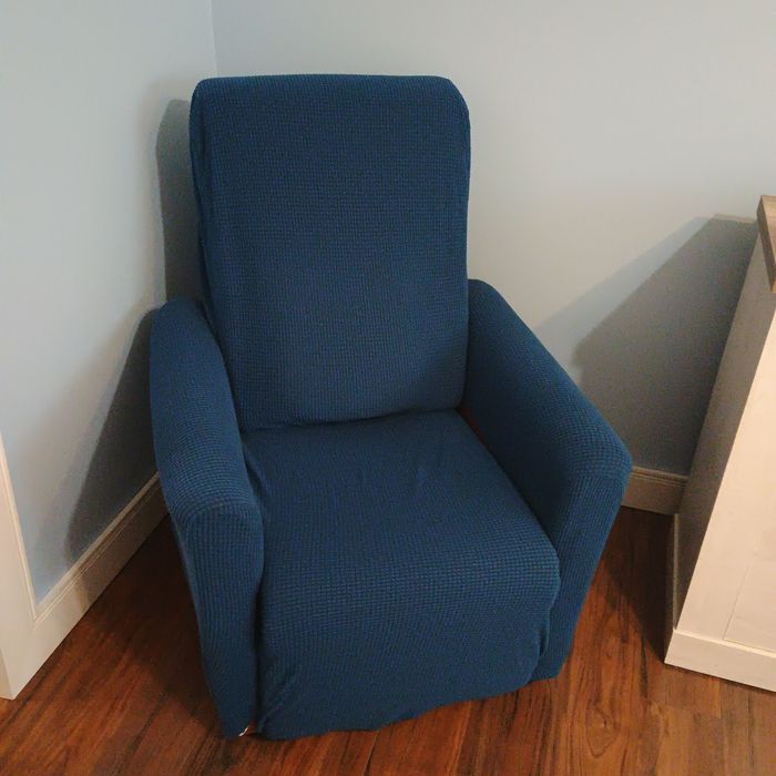 Fotel elektryczny brązowy obicie ze skóry