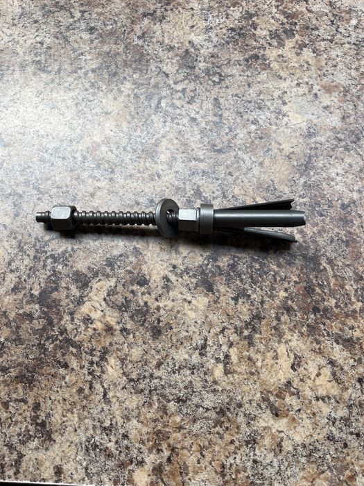 Анкер багаторазовий (алмазне сверління)