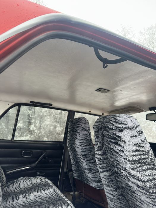 Автомобіль Ваз 2107