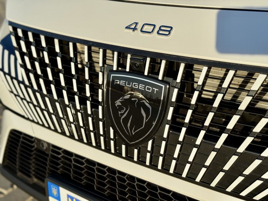 Продам Peugeot 408 GT-Line 2023 года