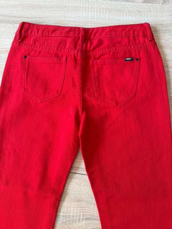 Czerwone jeansy Only Jeans – model Coco Flare, rozmiar 27, niski stan