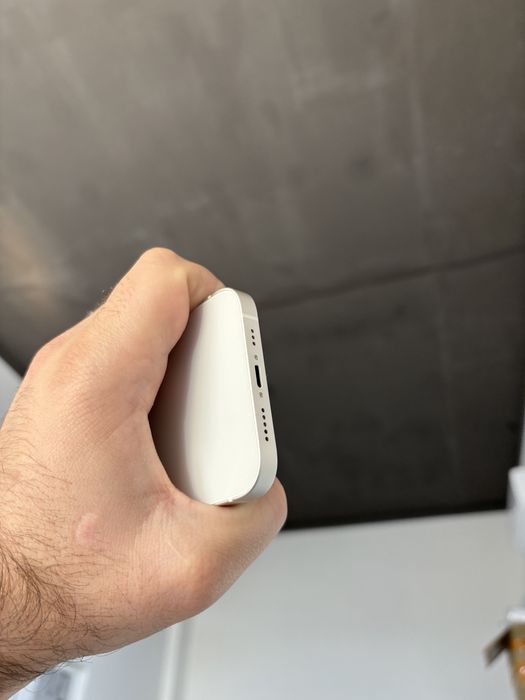 Apple iphone 13 128 gb айфон 13 білий як новий 91%