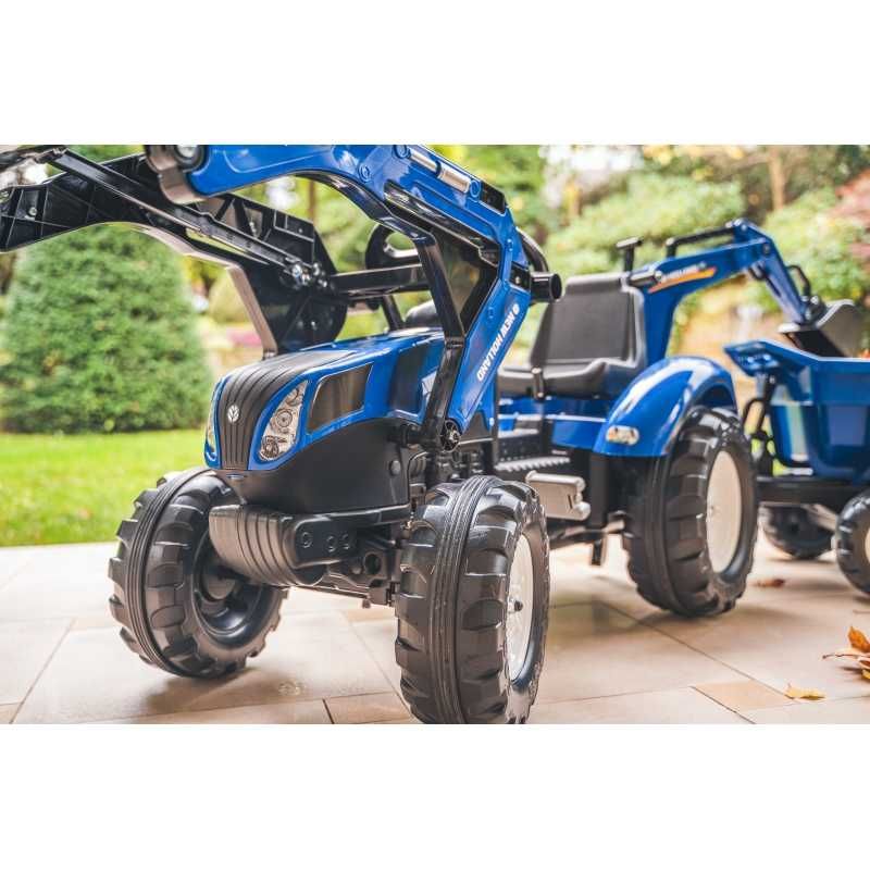 Traktor New Holland z Maxi Przyczepą i Łyżką od 3 lat