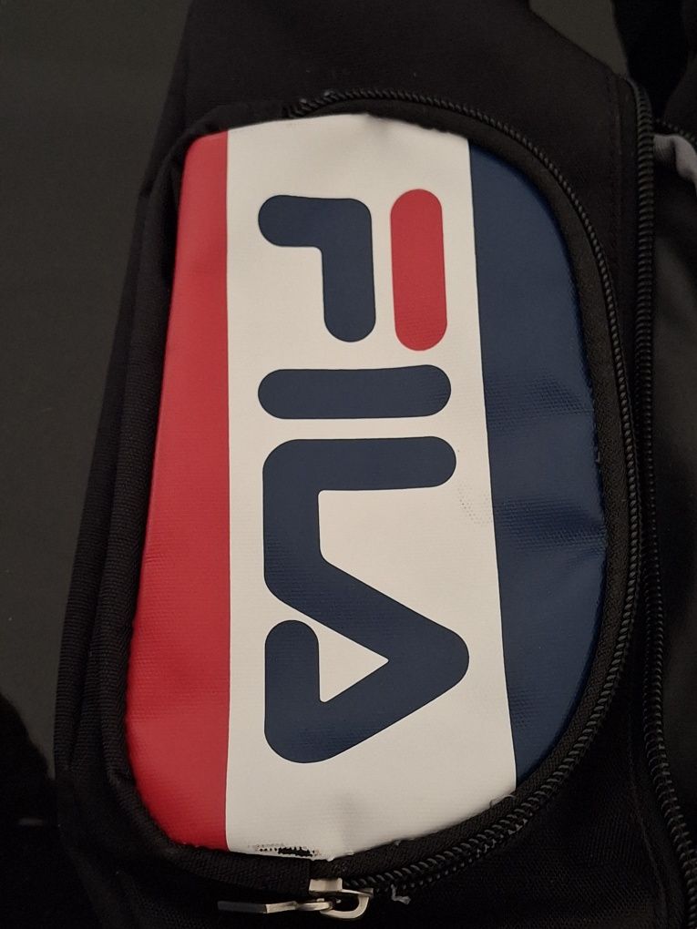 Bolsa de cintura Fila com 3 bolsas