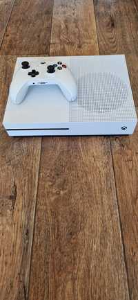Xbox one S z napędem