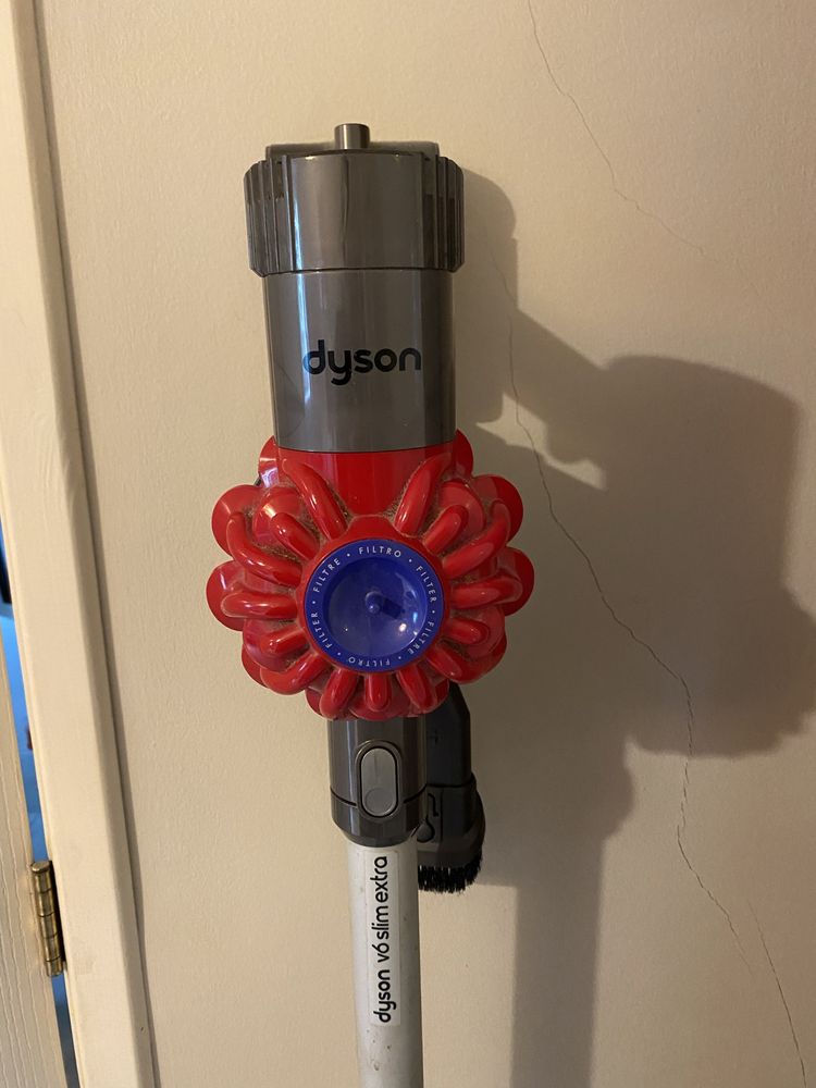 Odkurzacz bezworkowy Dyson V6