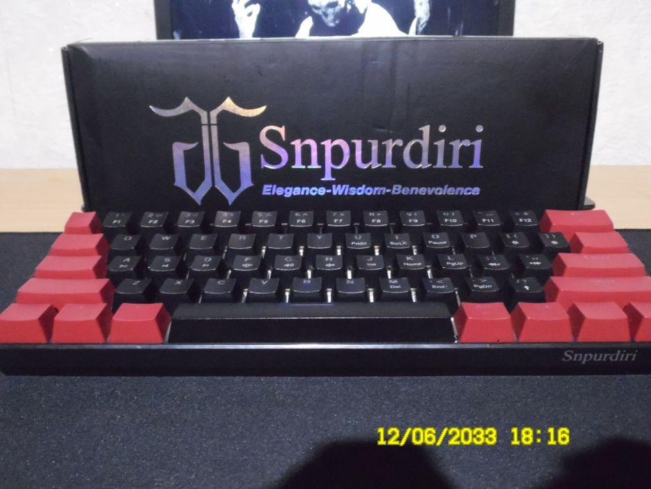 Механічна клавіатура Snpurdiri v900