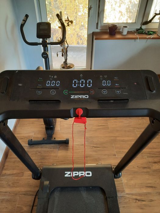 Bieżnia Zipro pacto