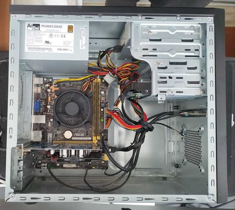 Torre Desktop Asus i7