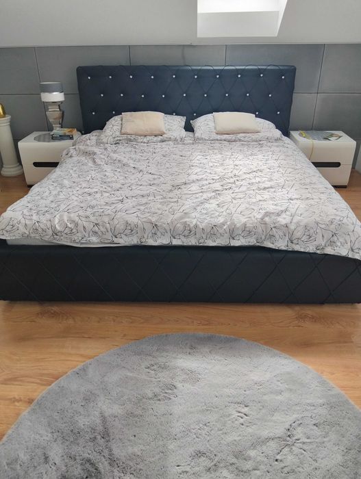 Łóżko sypialnia 200x220  z materacem komplet Glamour kryształki