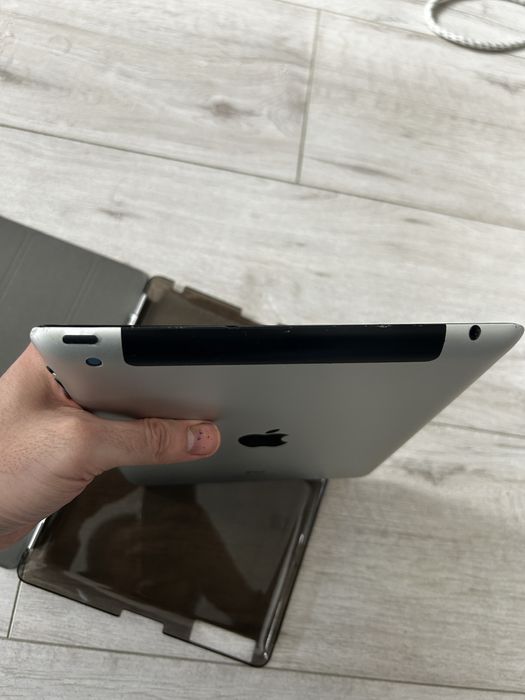 Apple iPad 4  A1460  64GB