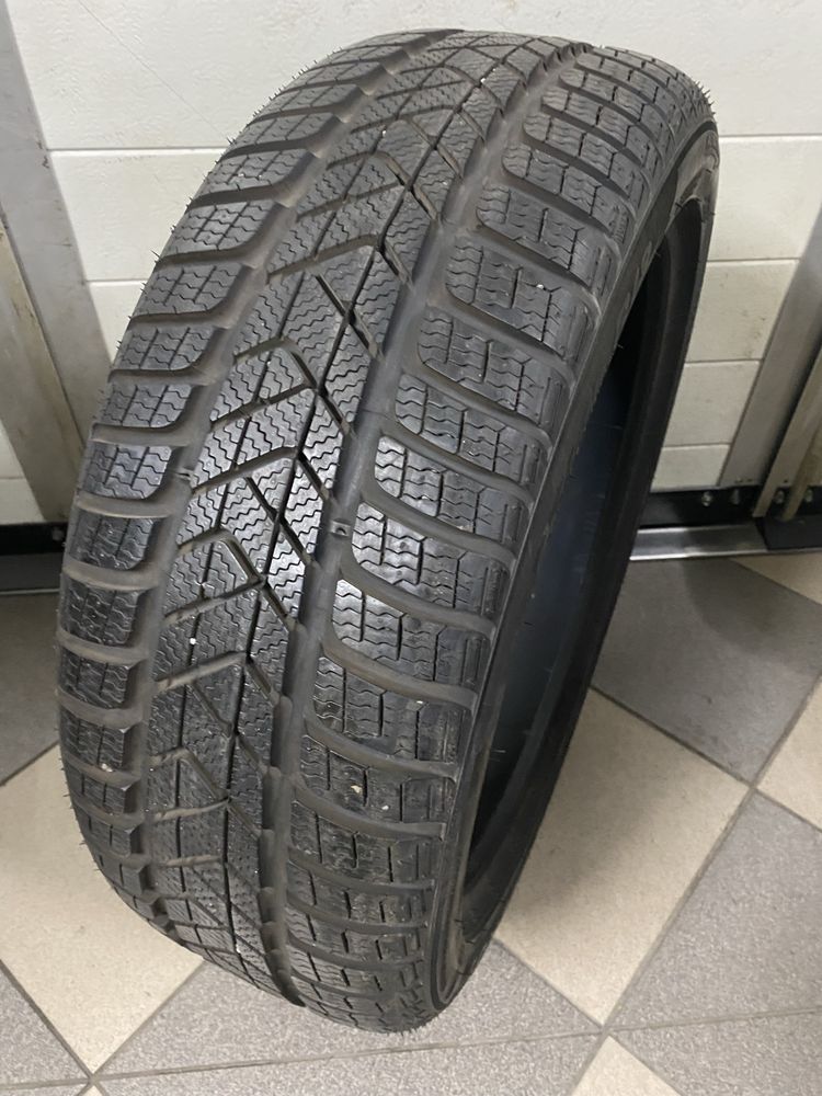 Opony Zimowe Pirelli Sottozero 3 Winter Run Flat  225/45 R19 96V 4szt