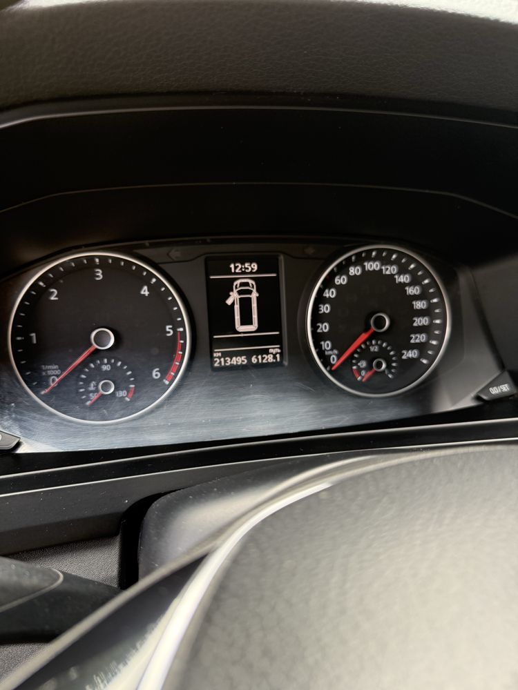 Volkswagen Caravelle T6 2016