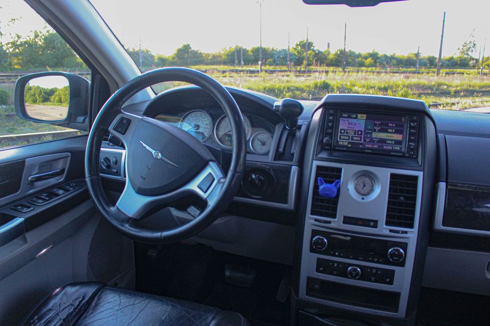 Chrysler Grand Voyager Town&Country 3.8LPG 2009r.