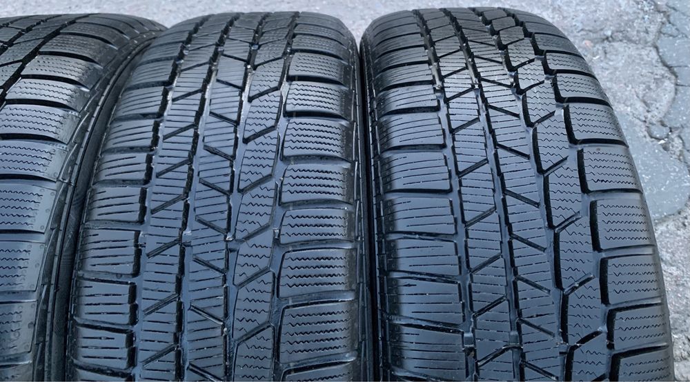 Шини Continental ContiContact TS815 215/55 R17