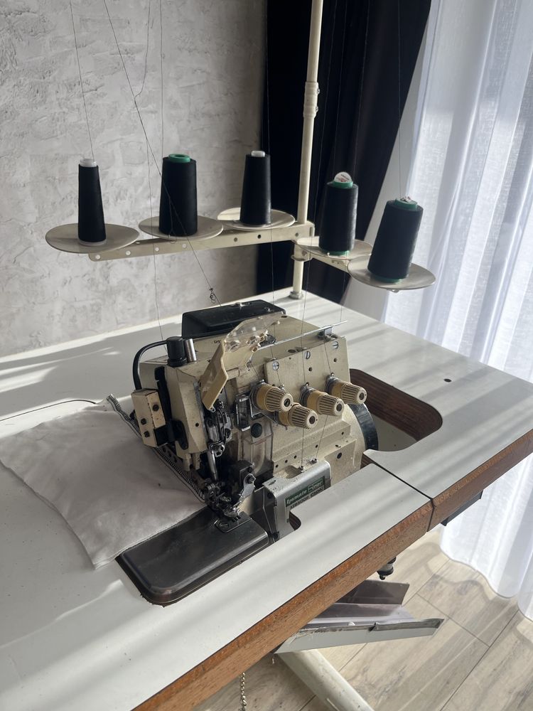 Maszyna do szycia overlock yamato AZ-8500H maszyna owerlok yamato 230V