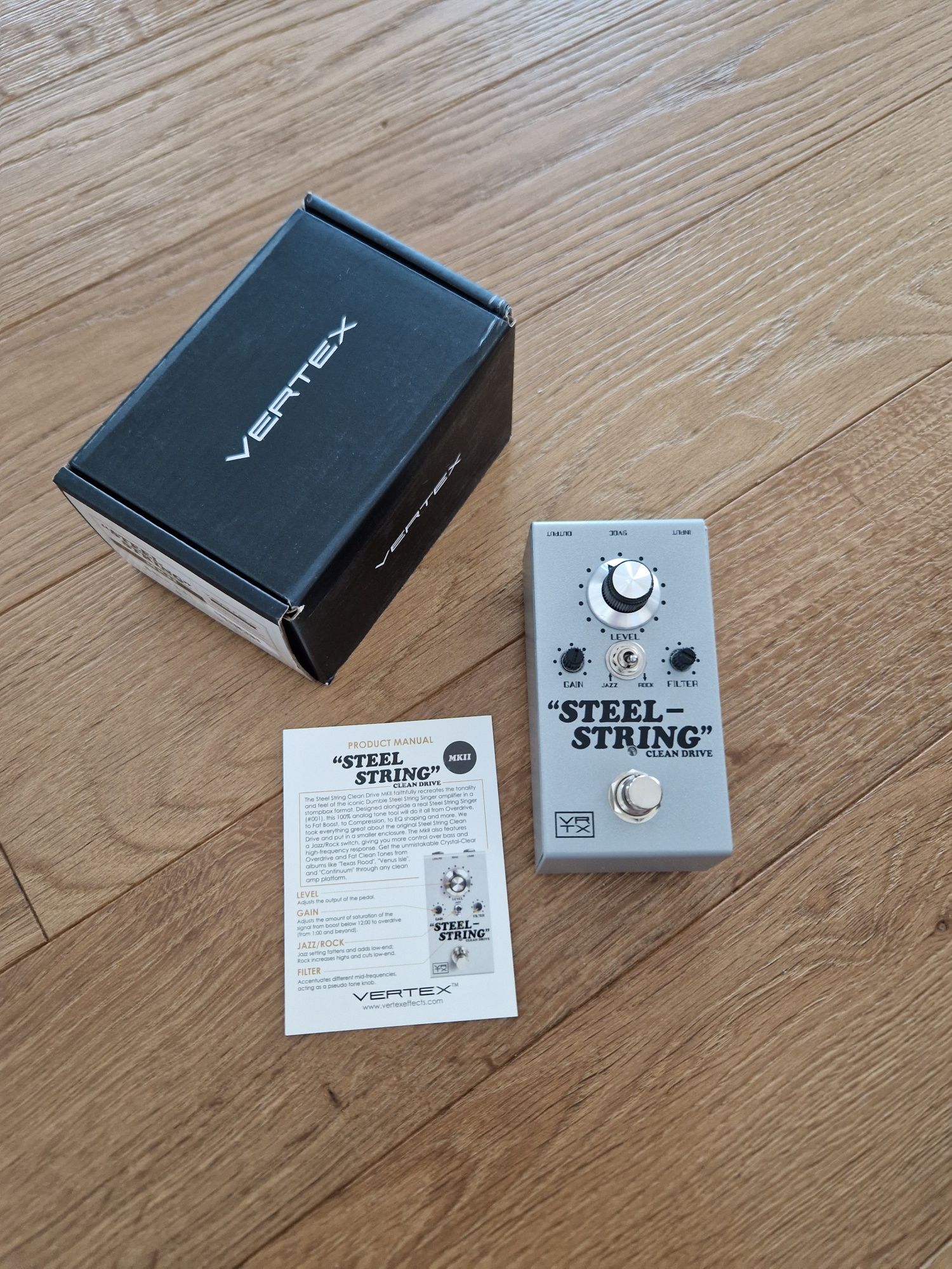 Vertex Steel String MK II - John Mayer in a Pedal