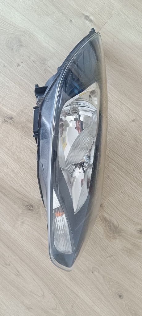 Farol (lado pendura) Ford Focus