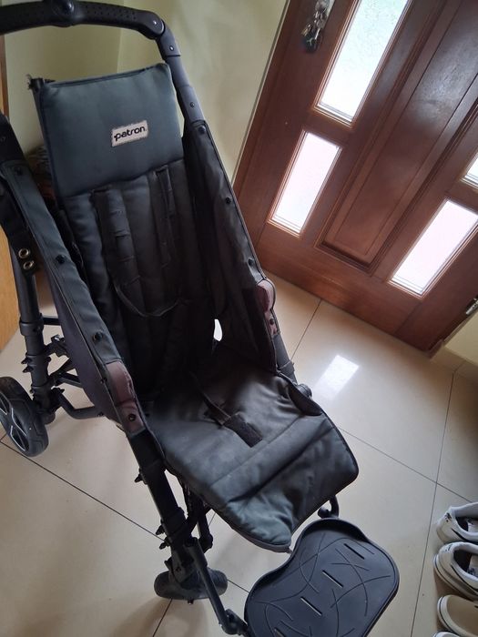 Bardzo solidny wózek Patron dla dziecka niepełnosprawnego