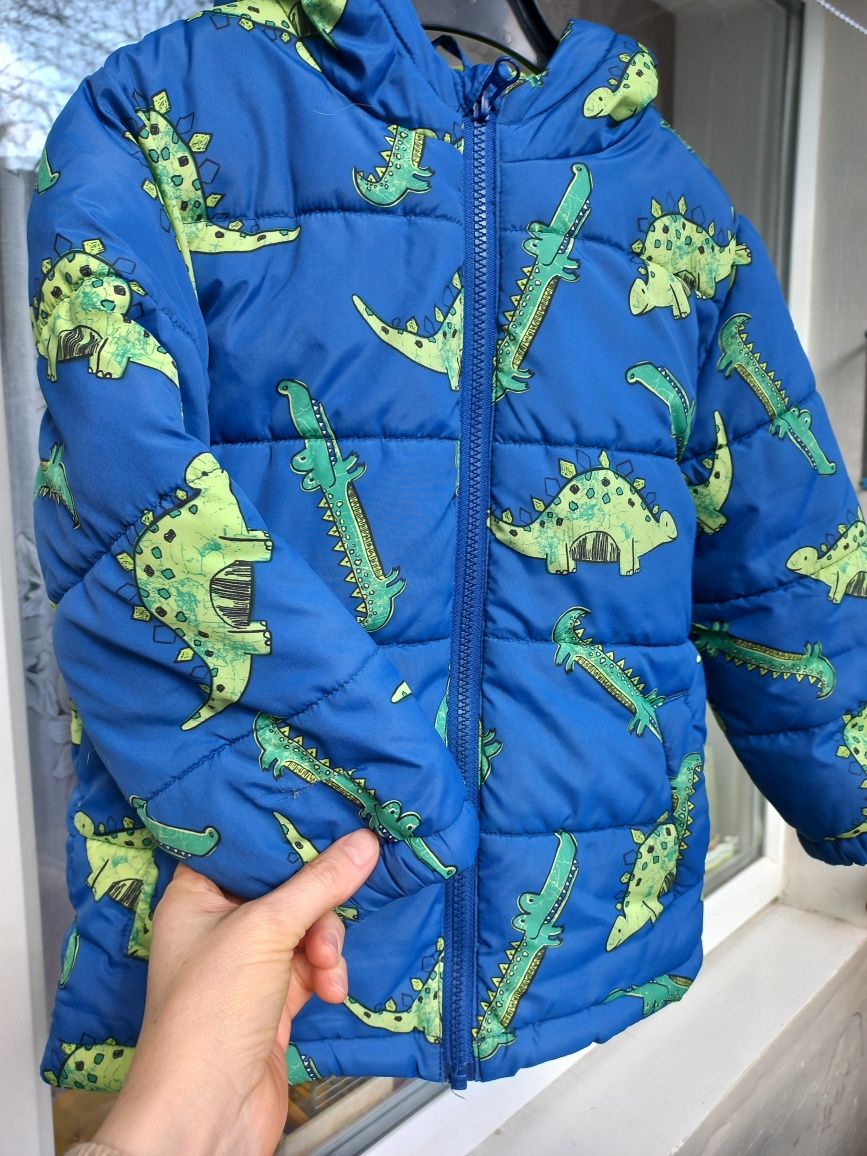 Демисезонная куртка для мальчика 104-110