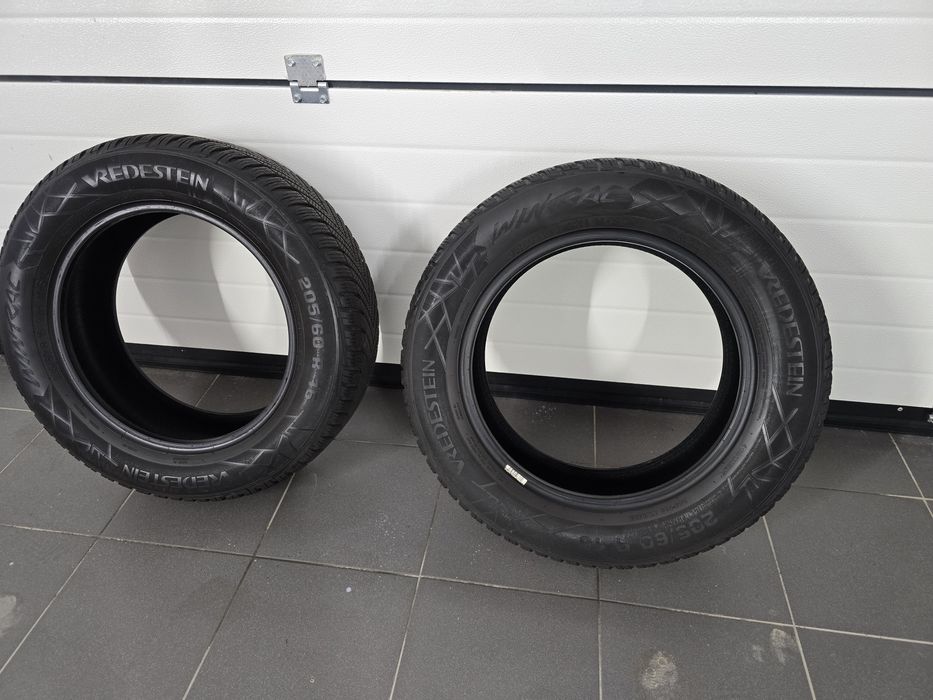 2023 Opony zimowe 2 sztuki 205/60/R16 Vredestein Wintrac