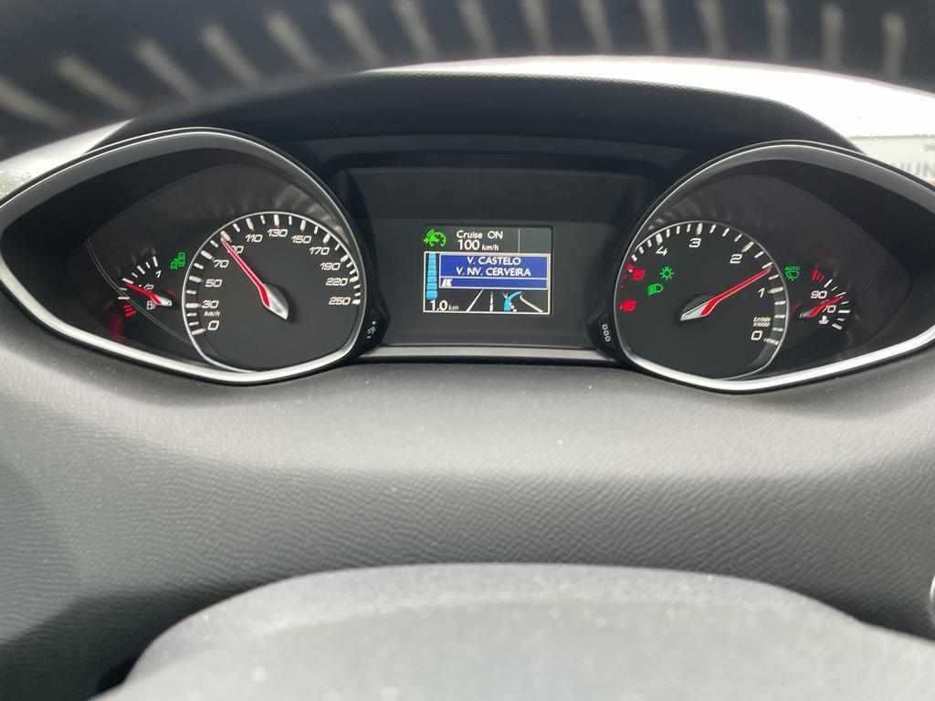 Peugeot 308 Allure 1.6HDI 120CV  - Full Extras - Nacional