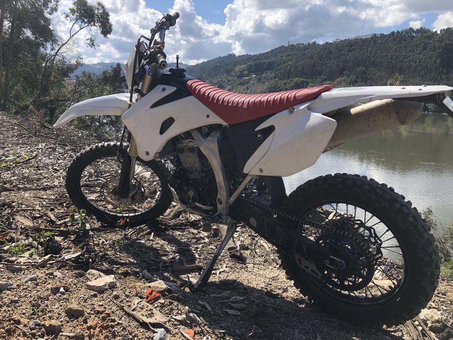 YAMAHA WR 250 F matriculada