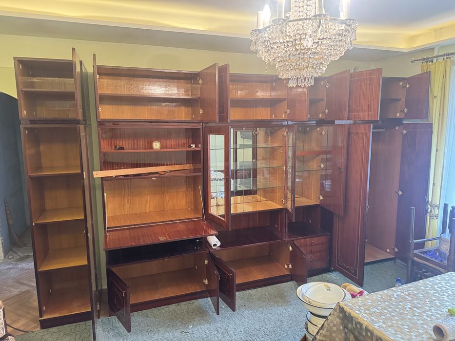 Меблі для вітальні, Стінка,шафа, бар