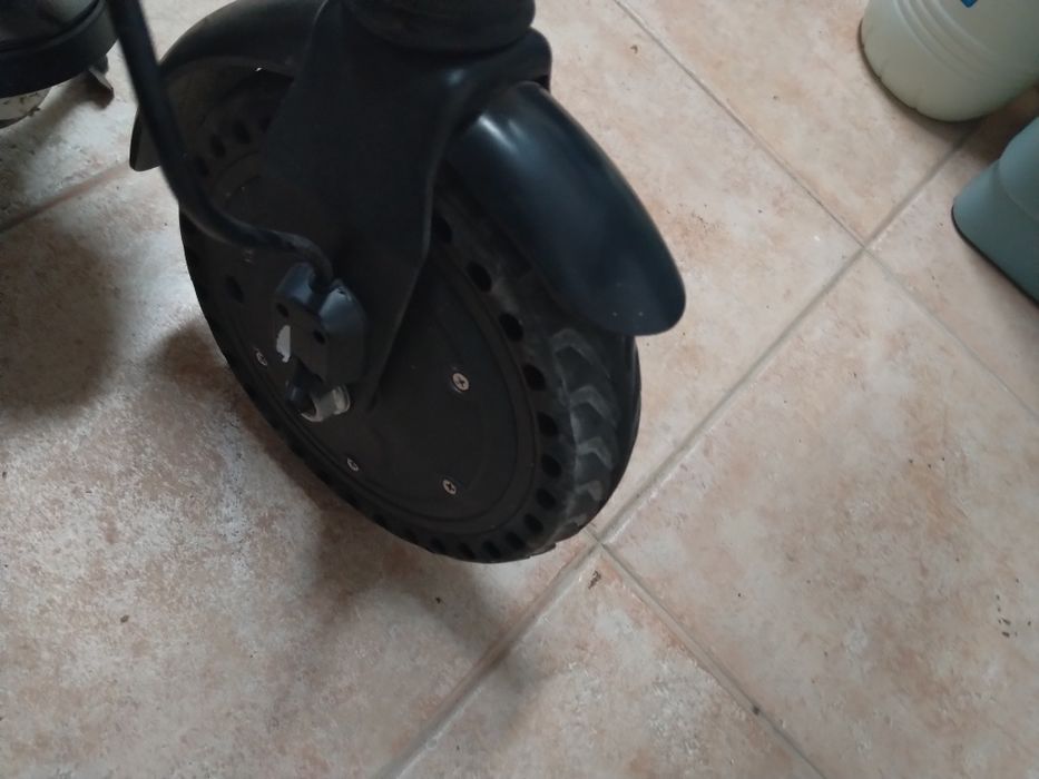 Trotinete cyroboarder