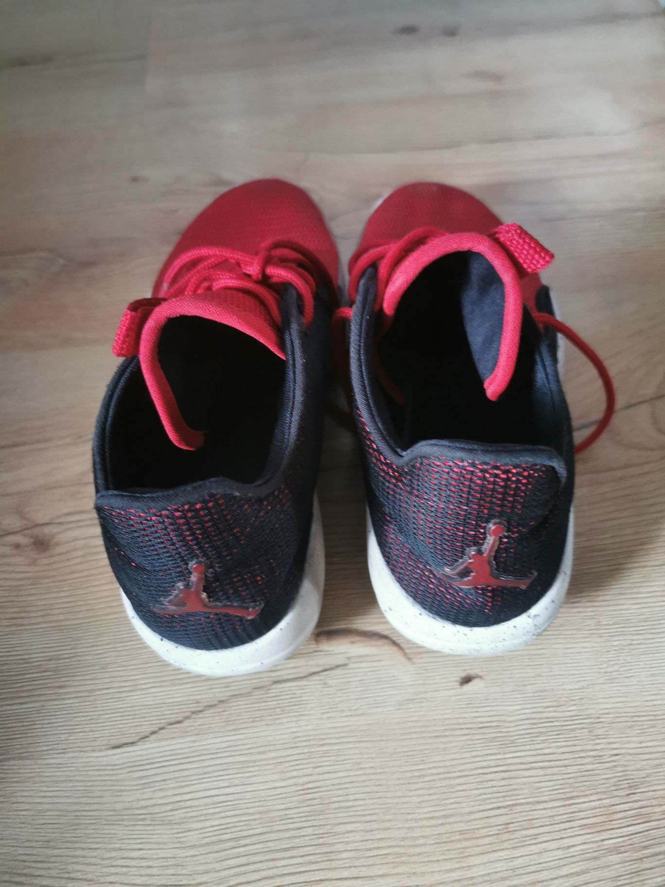 Adidasy Jordan r 36.5