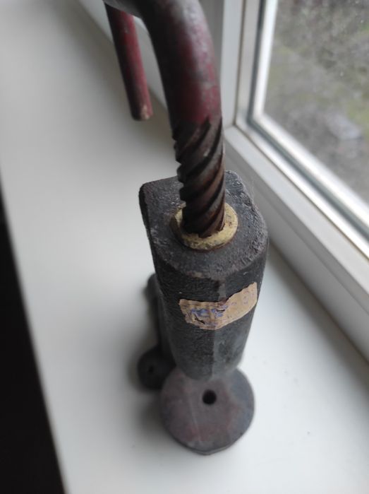 Прес для кнопок чугун