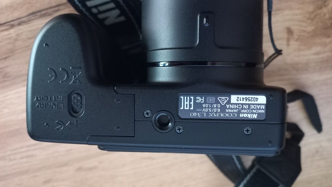 В чудовому стані Nikon l340