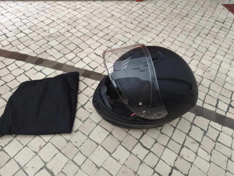 Capacete em muito bom estado