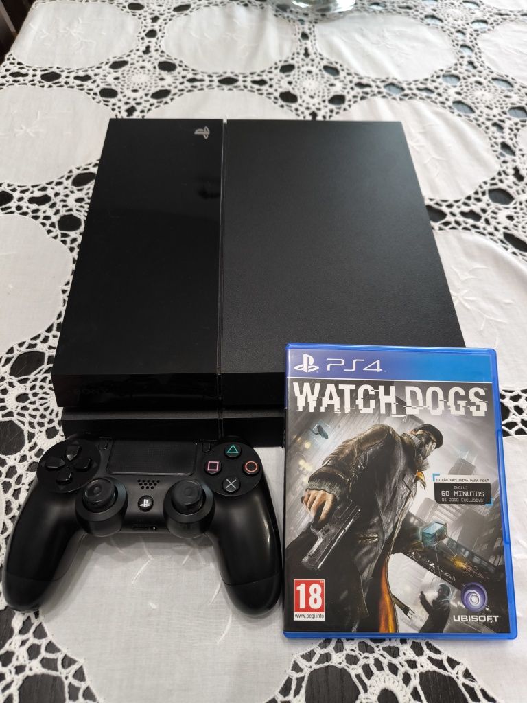 Playstation 4 - 500Gb com 3 Jogos