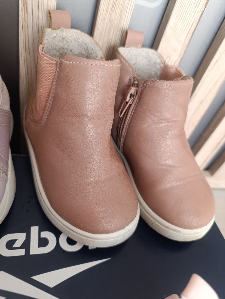 Buty dla dziewczynki - rozmiar 22/jesienne, adidasy, kapcie, sandały