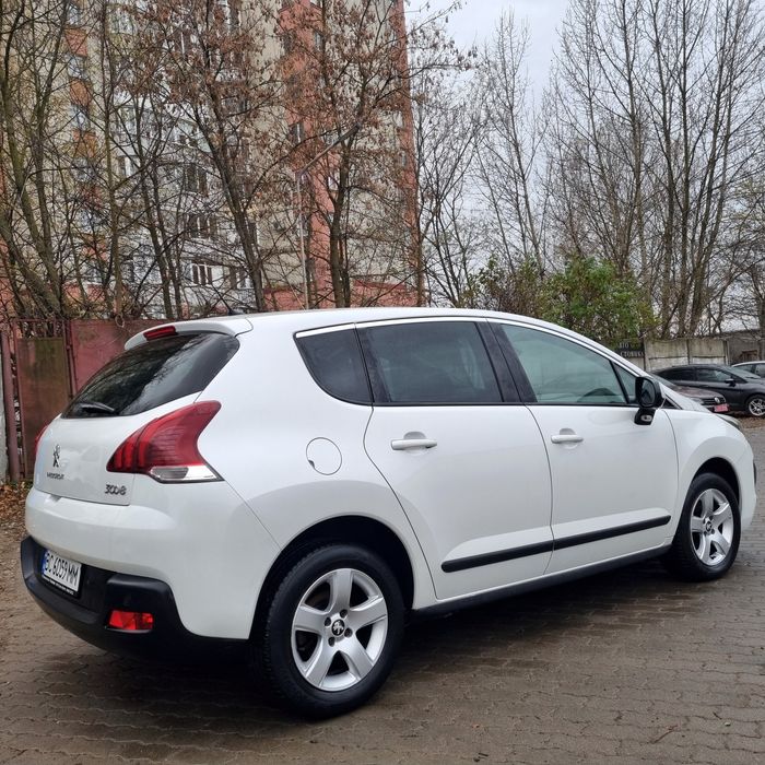 Пежо 3008 рік 2014  мотор 1.6 HDI