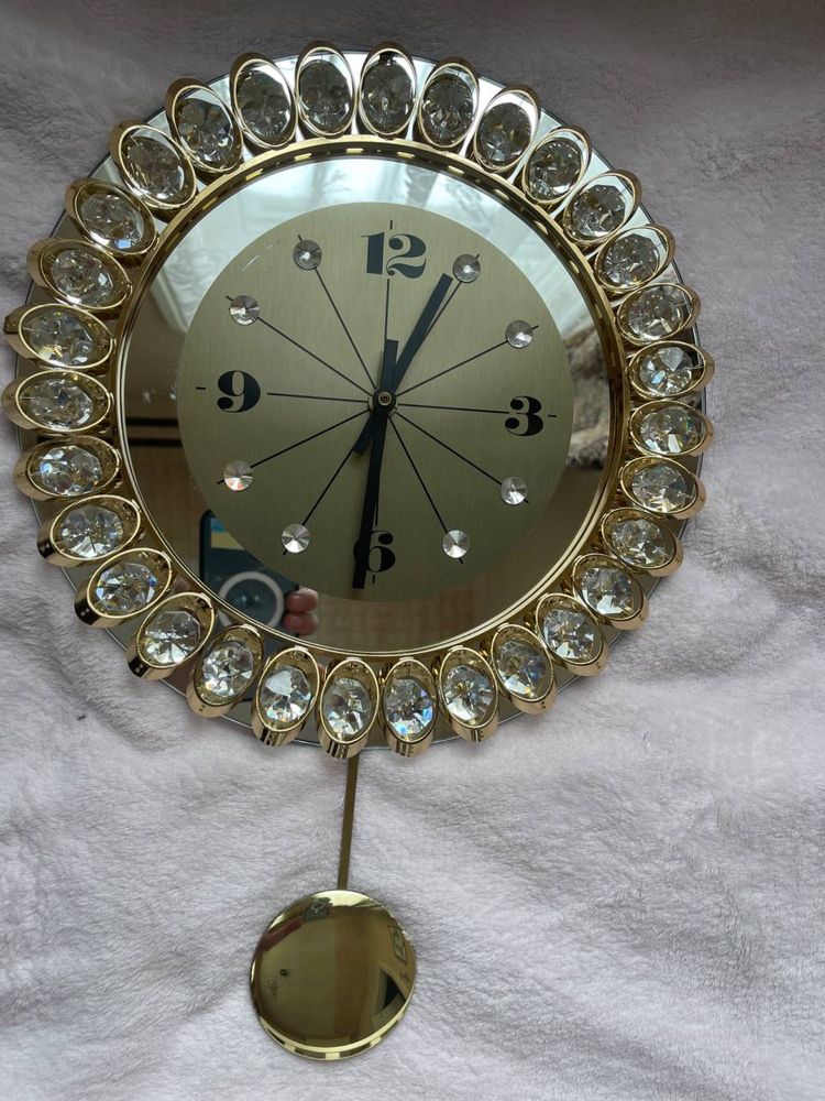 Настенные хрустальные часы с маятником Preciosa золото