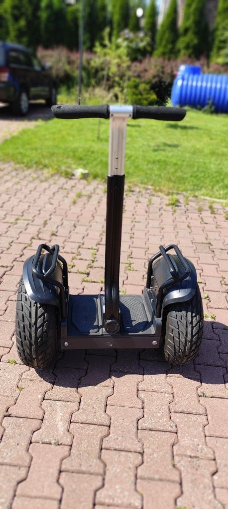 Pojazd dwukołowy typ segway Ztech ZT-43 terenowy. Hulajnoga kamper