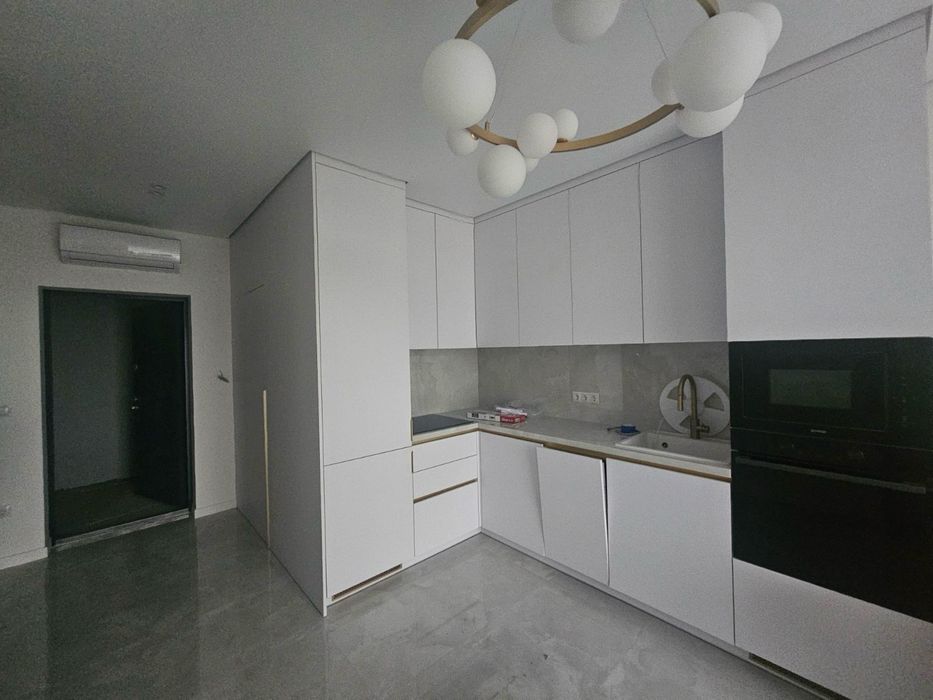 Продаж 1кім квартири з виглядом на набередну